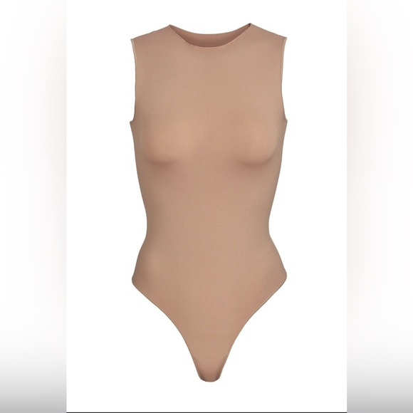 SKIMS Sleeveless Thong Bodysuit – 2 Pack – Size Large – Nude & Black - Picture 8 of 8